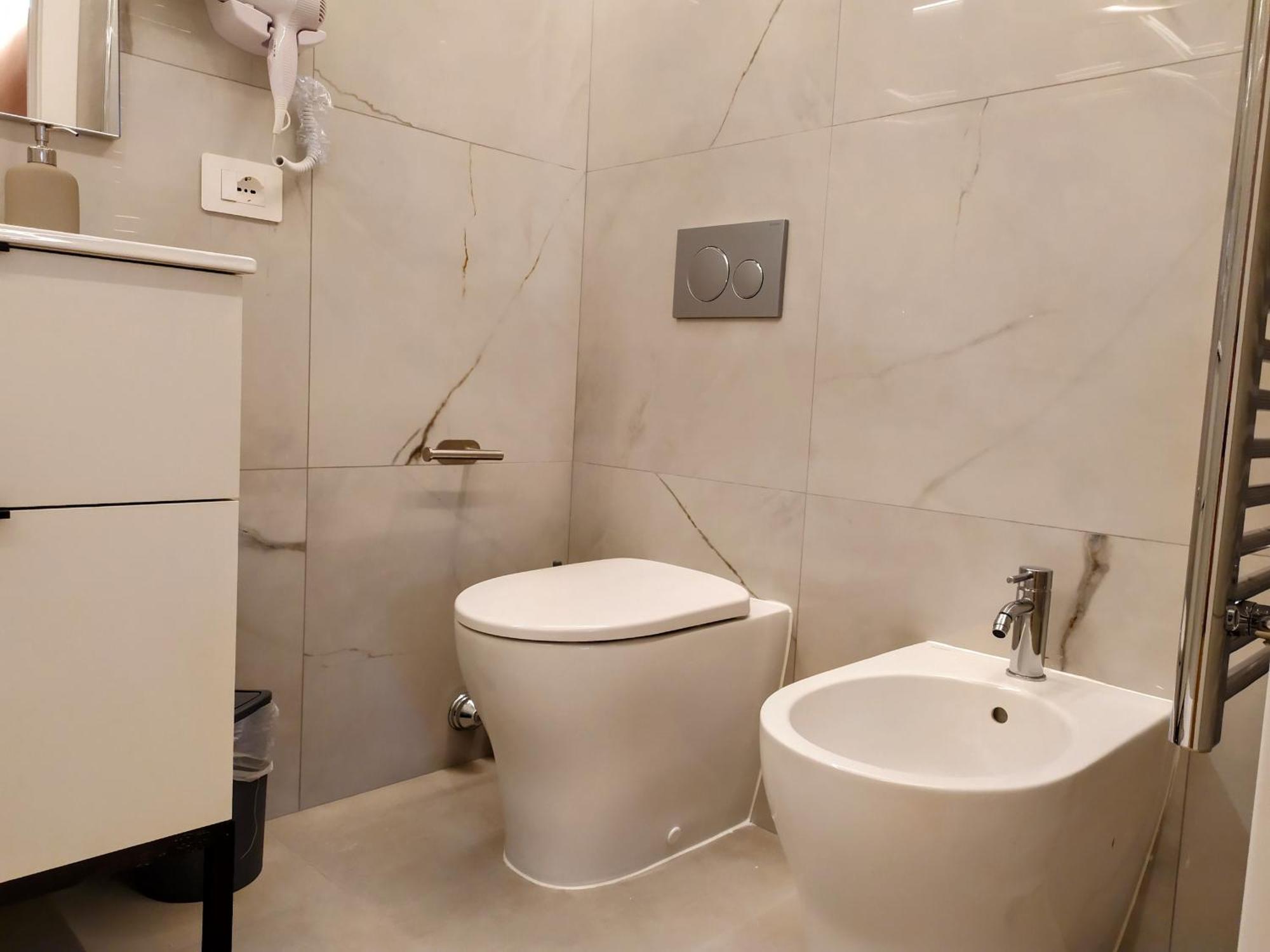 Mako Suites - Centro E Stazione Monza Exterior photo