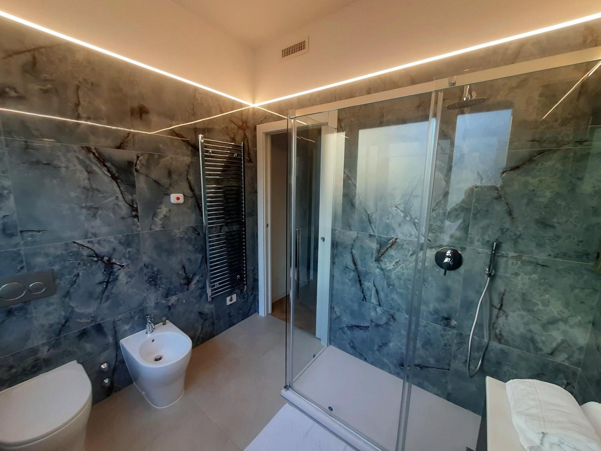 Mako Suites - Centro E Stazione Monza Exterior photo